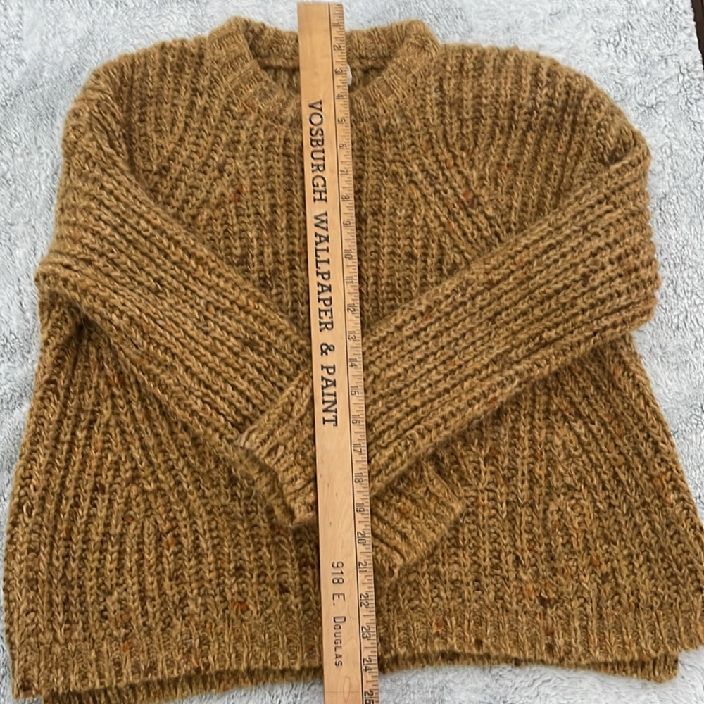 Universal Threads Ladies Chunky Oversized Gold Sw… - image 4